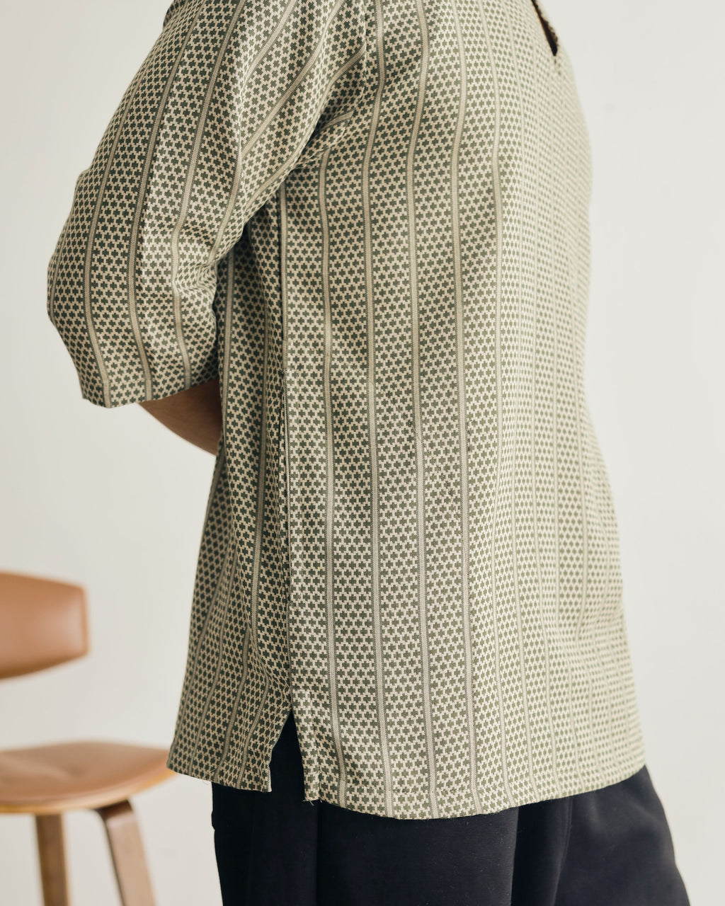 TEDUH SIRI : THREE QUARTER SLEEVE TOP - GREEN