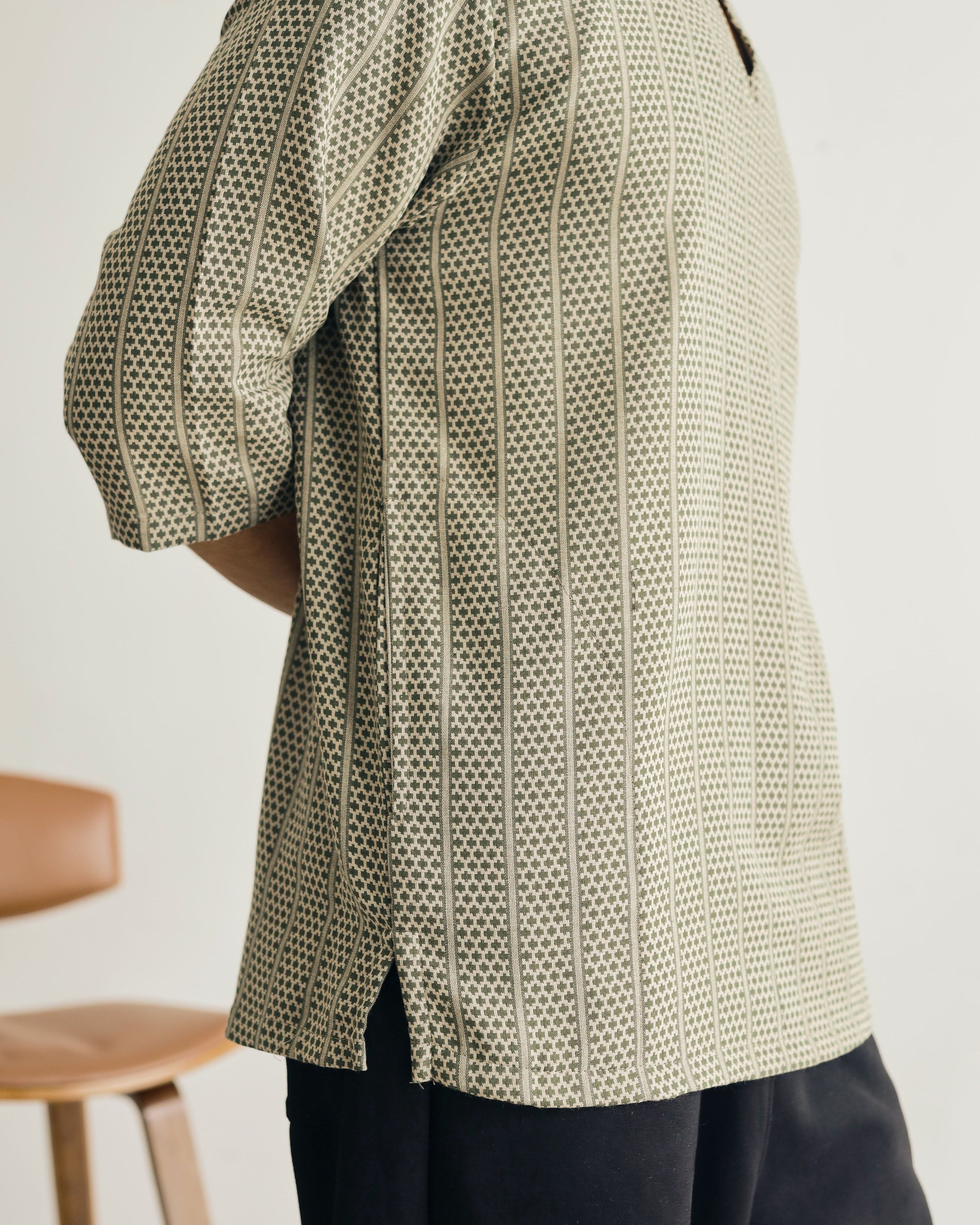 TEDUH SIRI : THREE QUARTER SLEEVE TOP - GREEN