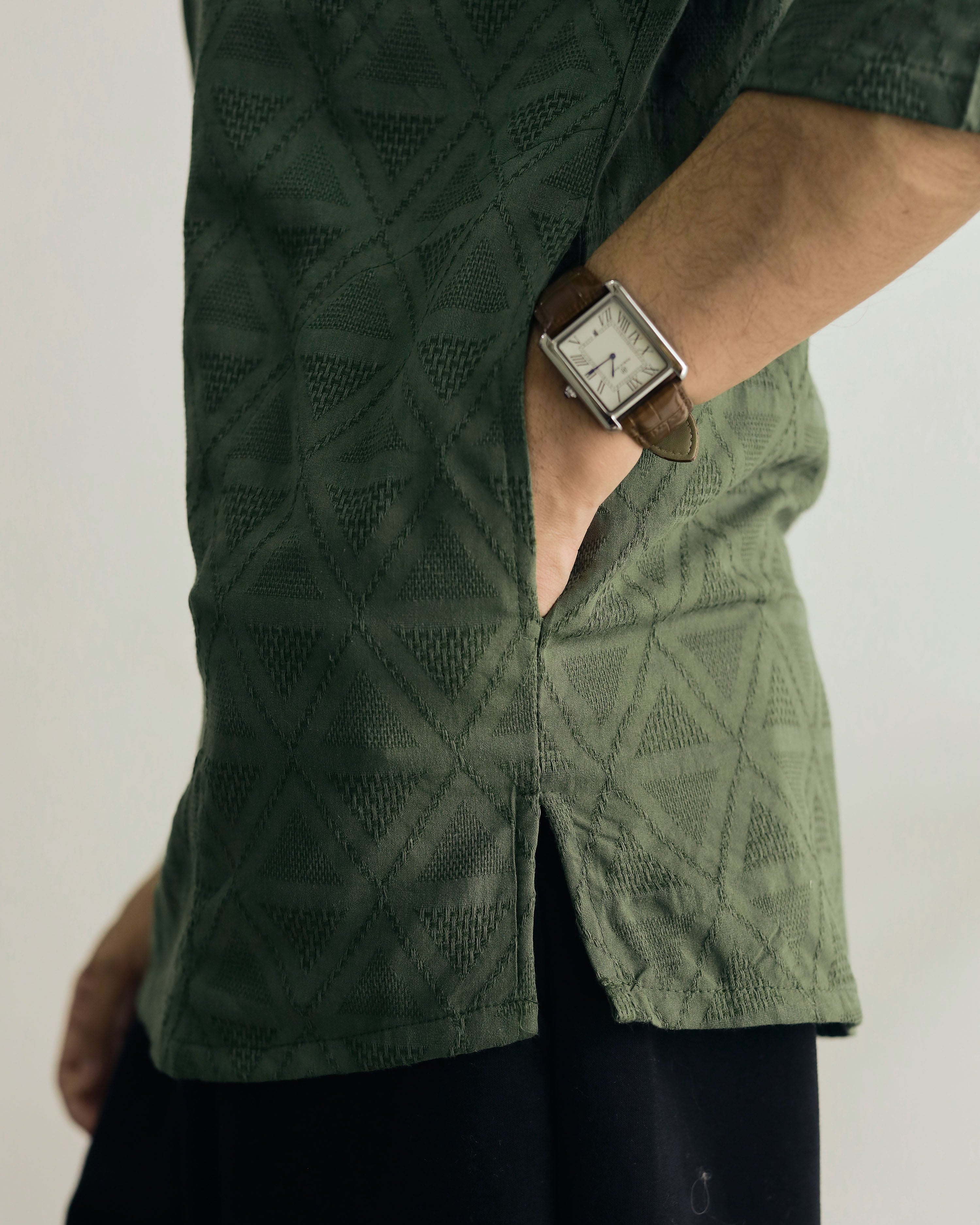 KUDRAT SIRI : THREE QUARTER SLEEVE TOP - OLIVE