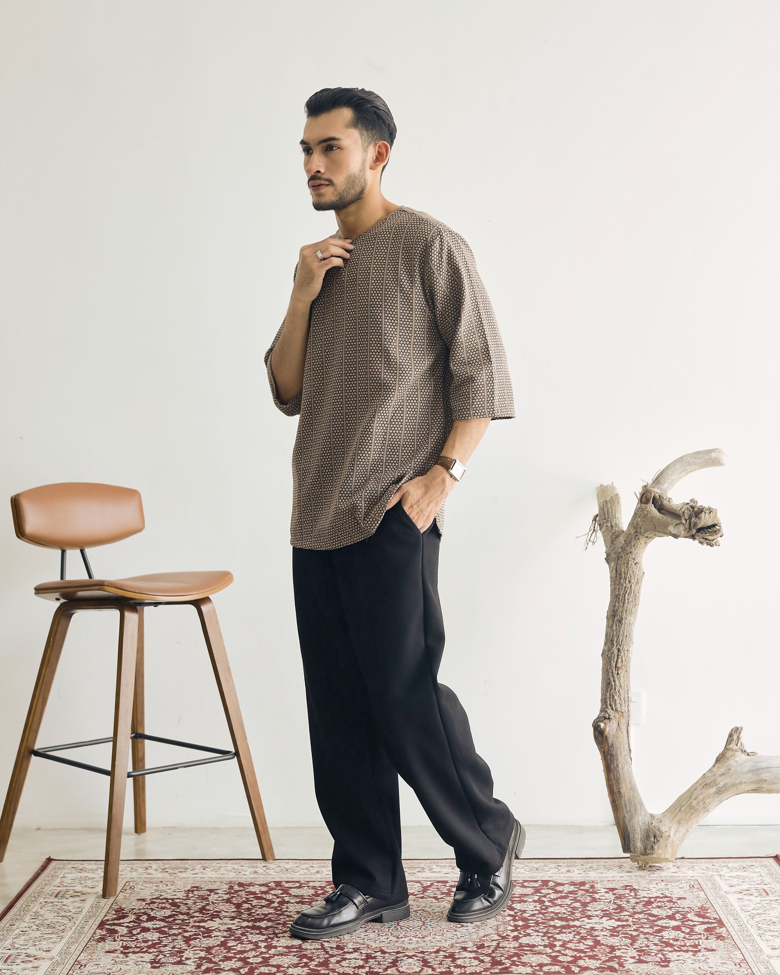 TEDUH SIRI : THREE QUARTER SLEEVE TOP - BROWN