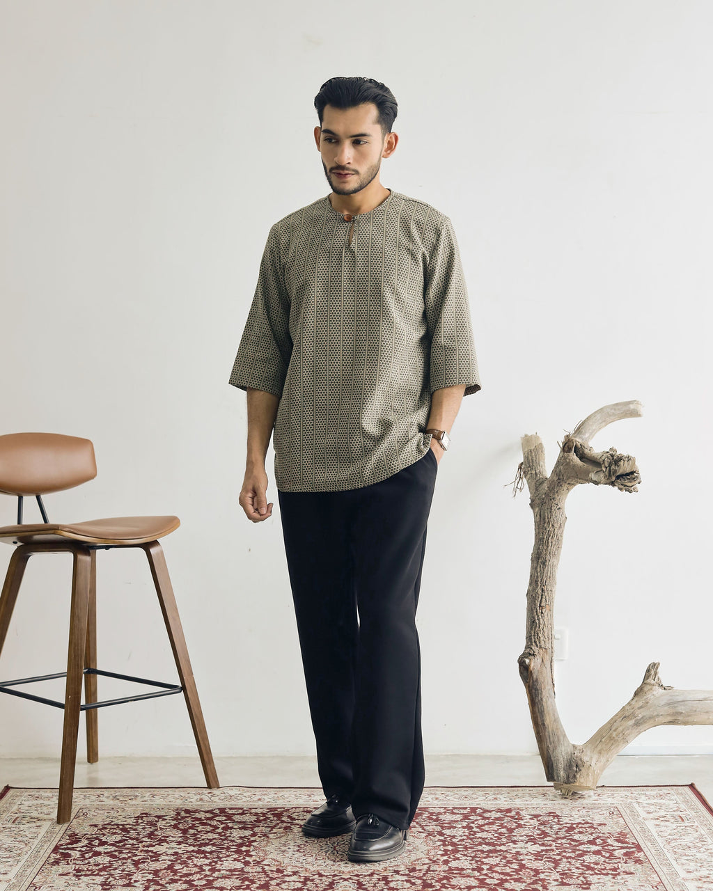 TEDUH SIRI : THREE QUARTER SLEEVE TOP - GREEN