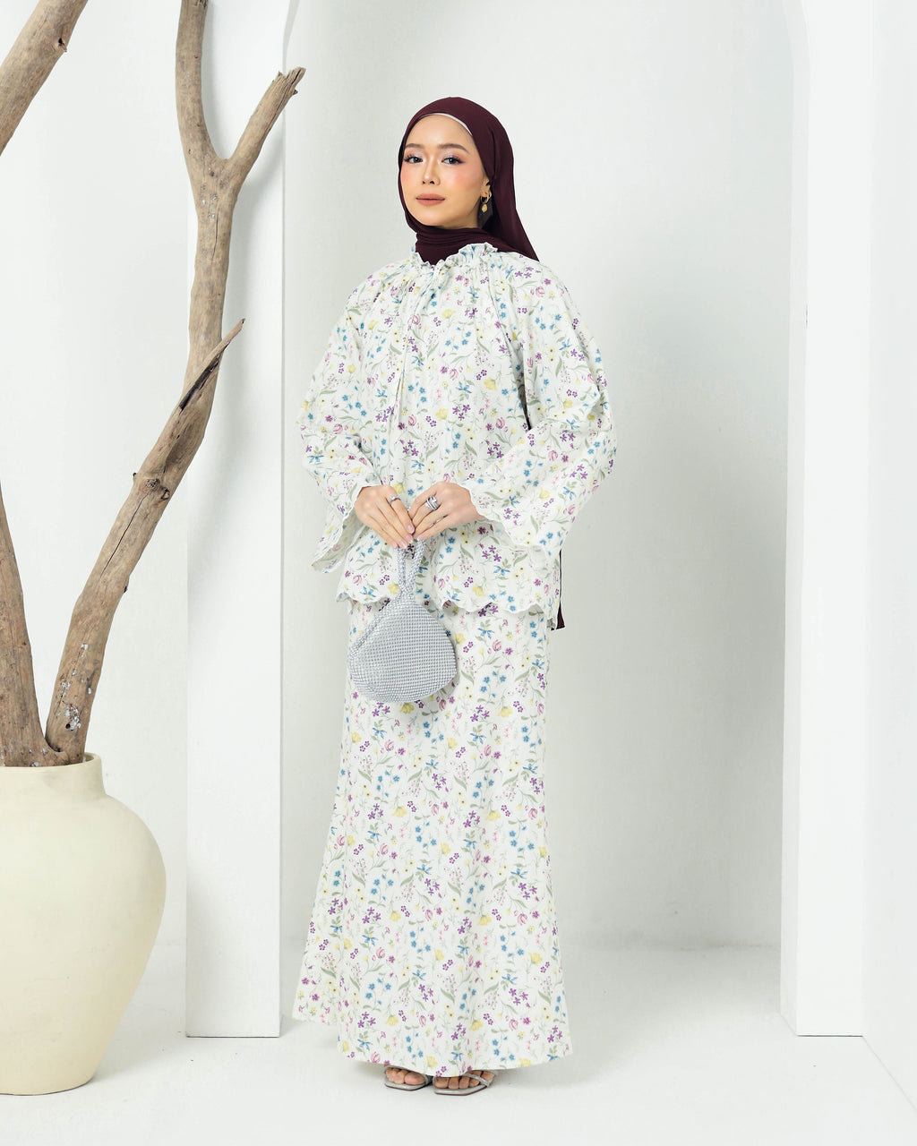 IVY KURUNG MODEN (WHITE)
